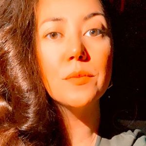 Meet your Posher, Alicia